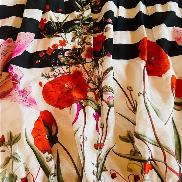 suzy chin Dresses & Skirts - Suzy Chin for Maggy London Boutique striped Poppy Dress